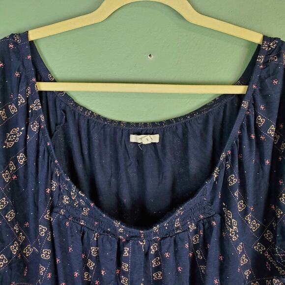 Maurices Blue Patterned Off The Shoulder Top Size 3 - Picture 4 of 6